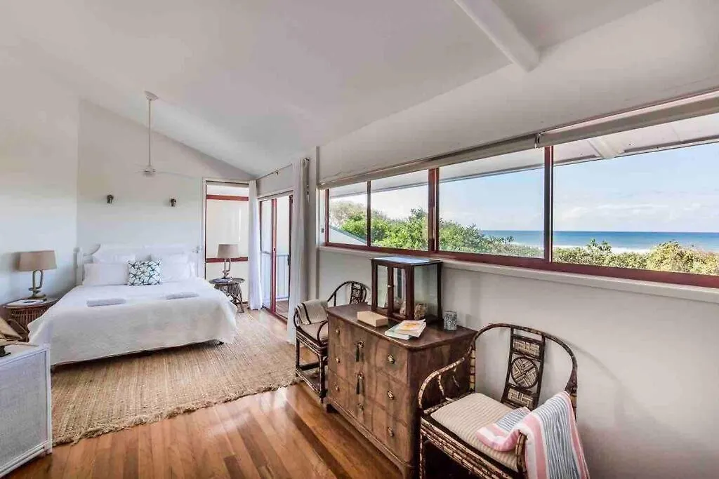 Castaways Beach House Noosa Marcus Beach
